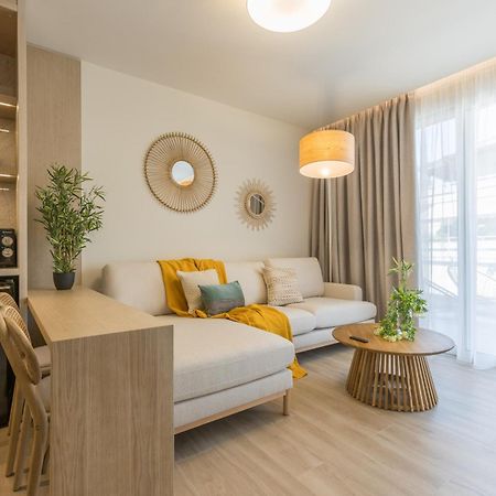The Mediterranean Suites Piraeus Ngoại thất bức ảnh