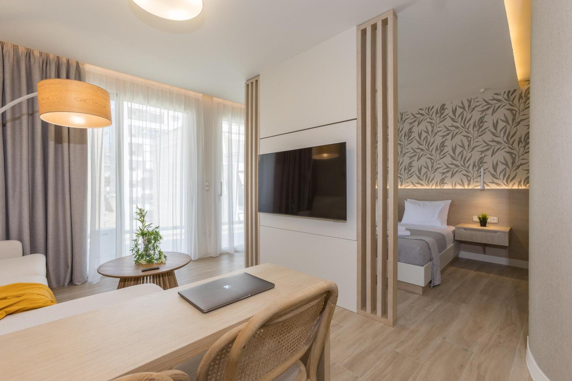 The Mediterranean Suites Piraeus Ngoại thất bức ảnh