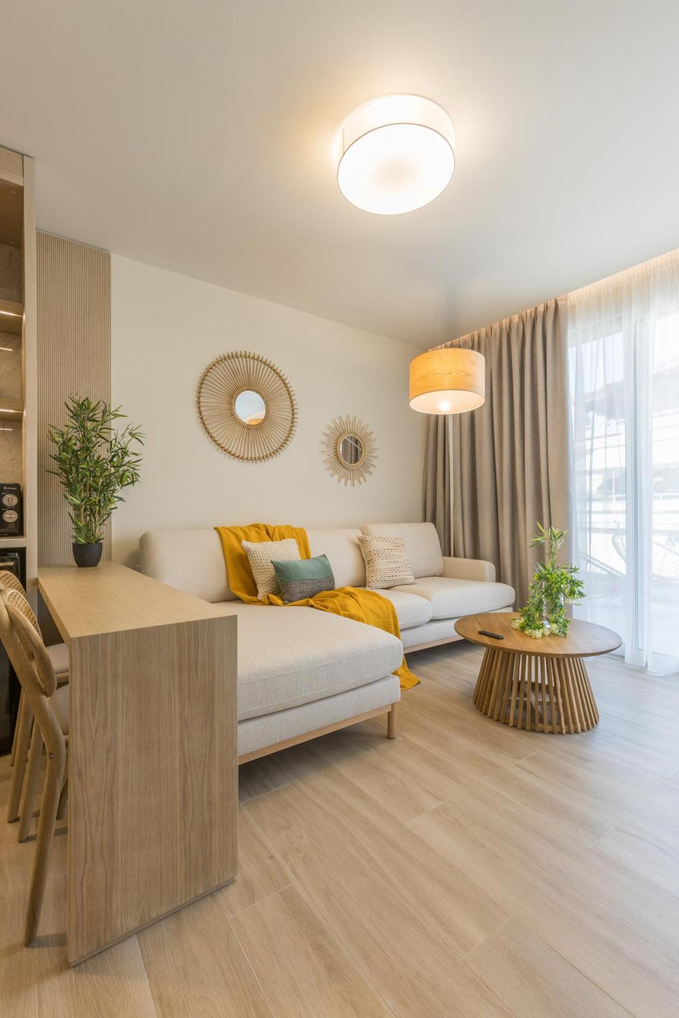 The Mediterranean Suites Piraeus Ngoại thất bức ảnh