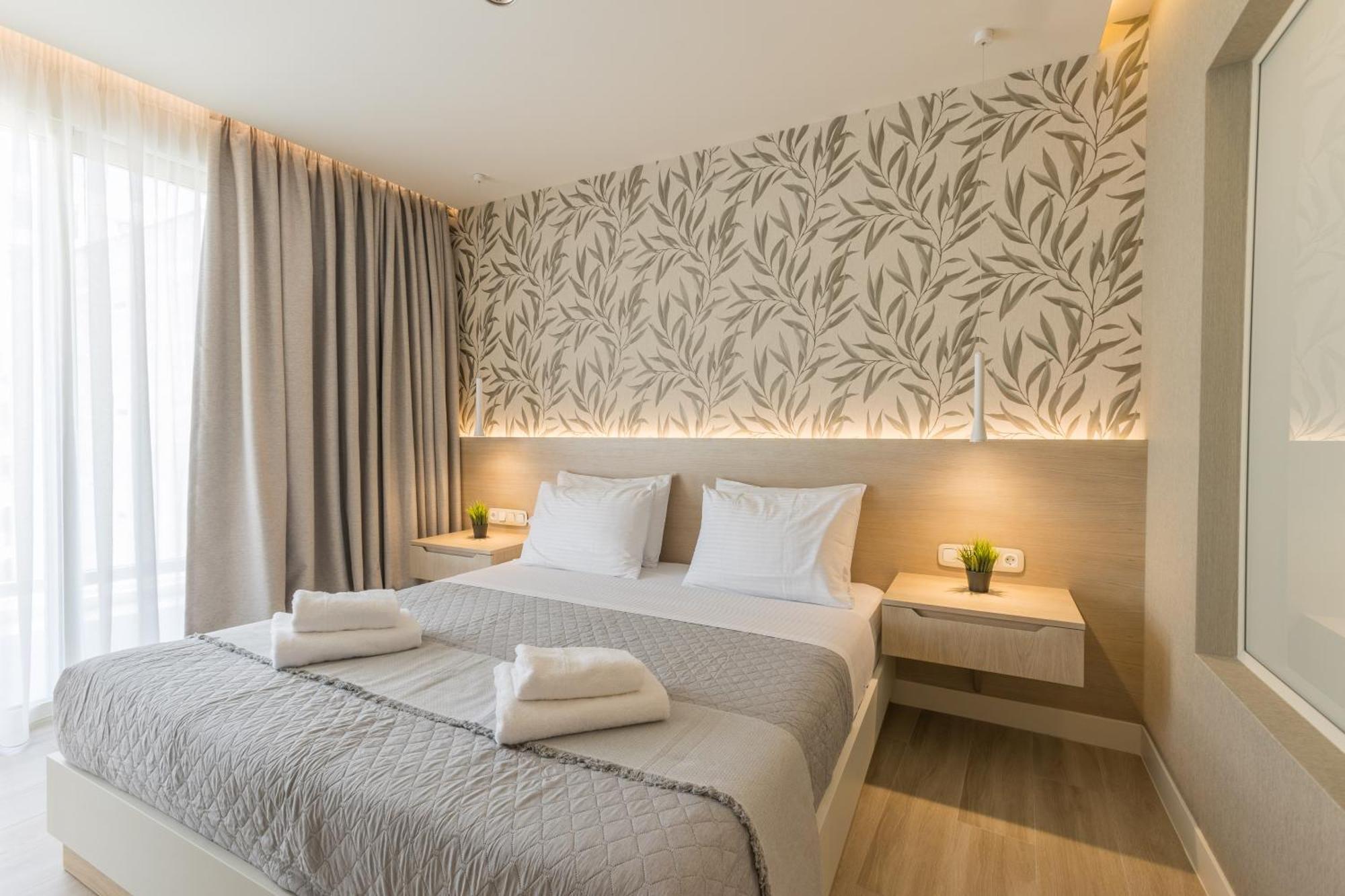 The Mediterranean Suites Piraeus Ngoại thất bức ảnh
