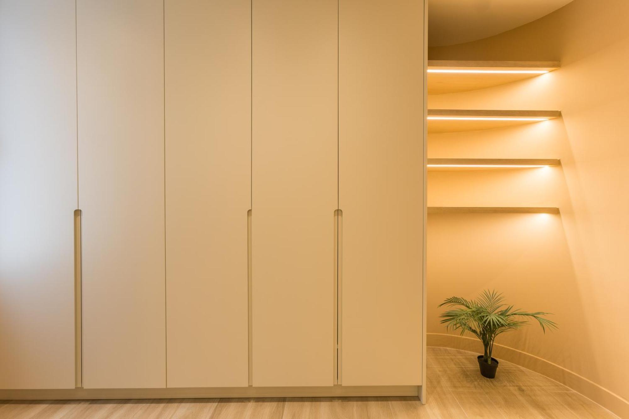 The Mediterranean Suites Piraeus Ngoại thất bức ảnh