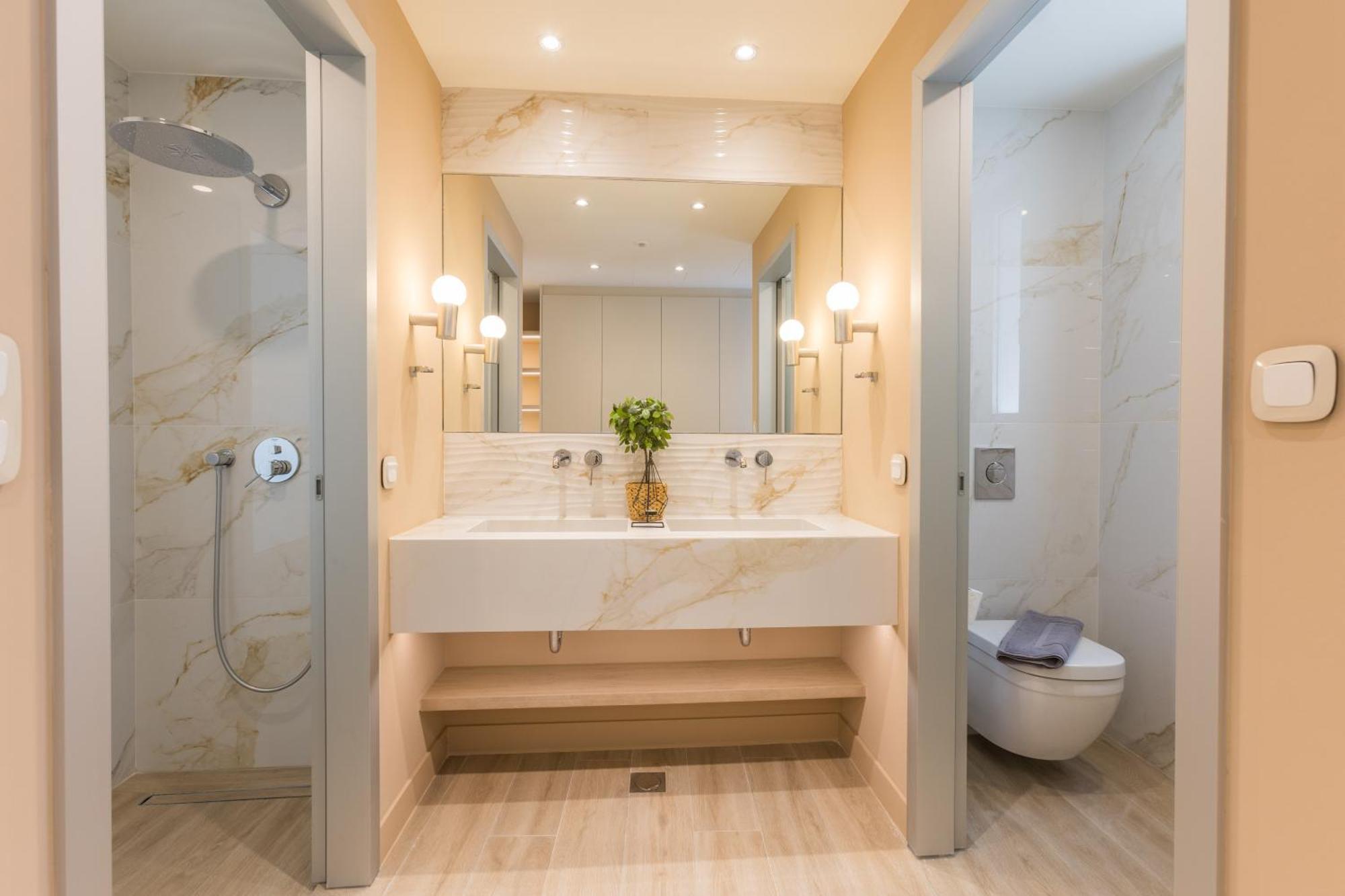 The Mediterranean Suites Piraeus Ngoại thất bức ảnh