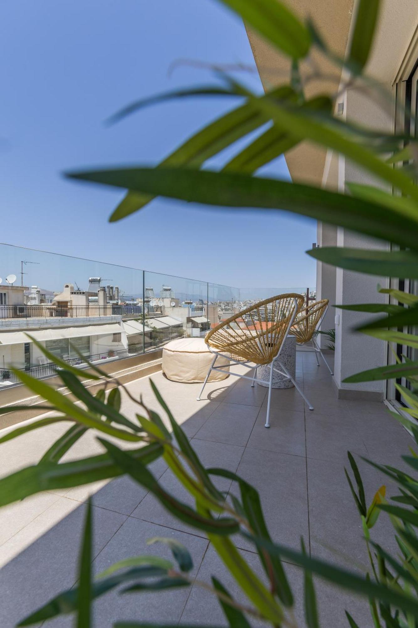 The Mediterranean Suites Piraeus Ngoại thất bức ảnh