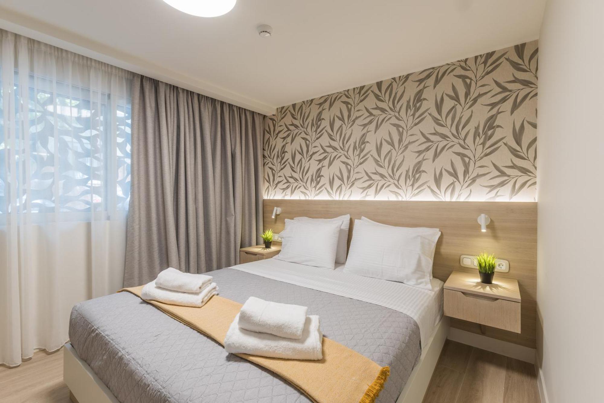 The Mediterranean Suites Piraeus Ngoại thất bức ảnh